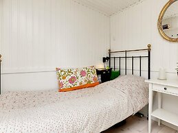 6 Person Holiday Home in Mern-by Traum