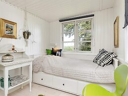 6 Person Holiday Home in Mern-by Traum