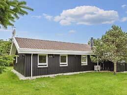 6 Person Holiday Home in Lokken-by Traum