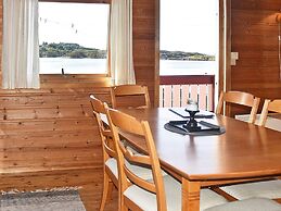 6 Person Holiday Home in Bud-by Traum