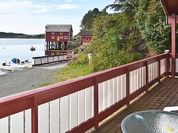 6 Person Holiday Home in Bud-by Traum