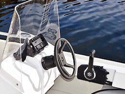 6 Person Holiday Home in Bud-by Traum