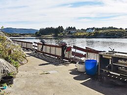 6 Person Holiday Home in Bud-by Traum