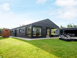 10 Person Holiday Home in Vinderup-by Traum