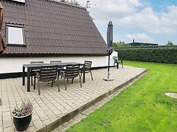 6 Person Holiday Home in Thyholm-by Traum