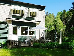 6 Person Holiday Home in Ekero-by Traum