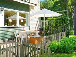 6 Person Holiday Home in Ekero-by Traum