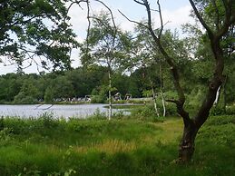 Luxury Lakeside Retreat-by Traum