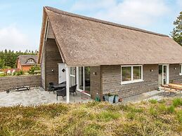 6 Person Holiday Home in Romo-by Traum