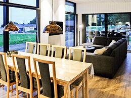 8 Person Holiday Home in Sjolund-by Traum