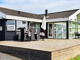 6 Person Holiday Home in Egernsund