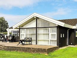 6 Person Holiday Home in Egernsund