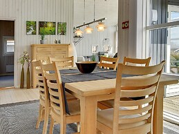 6 Person Holiday Home in Egernsund
