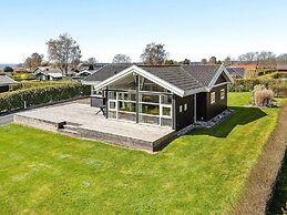 6 Person Holiday Home in Egernsund