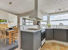 6 Person Holiday Home in Egernsund