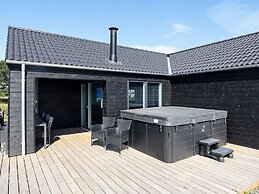 10 Person Holiday Home in Bogense-by Traum