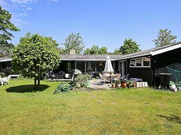 6 Person Holiday Home in Tisvildeleje
