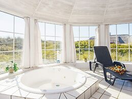 10 Person Holiday Home in Ringkobing