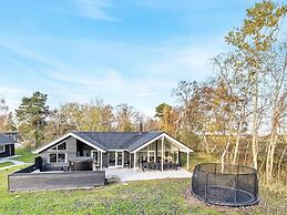 14 Person Holiday Home in Vaeggerlose