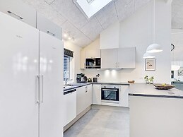 14 Person Holiday Home in Vaeggerlose