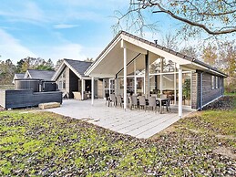 14 Person Holiday Home in Vaeggerlose