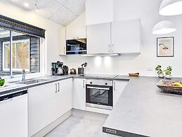 14 Person Holiday Home in Vaeggerlose