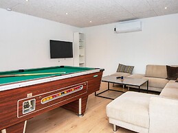 12 Person Holiday Home in Ebeltoft-by Traum