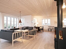 8 Person Holiday Home in Blavand