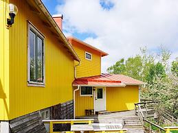 9 Person Holiday Home in Fiskebackskil