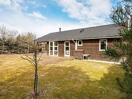 6 Person Holiday Home in Logstor