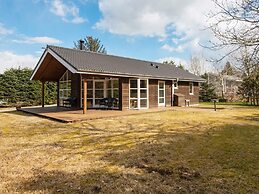 6 Person Holiday Home in Logstor