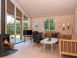 6 Person Holiday Home in Logstor