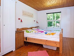 6 Person Holiday Home in Glesborg-by Traum
