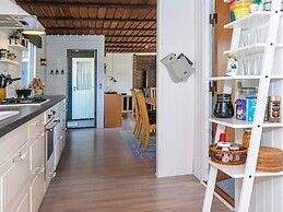 6 Person Holiday Home in Glesborg-by Traum