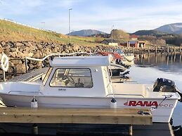 6 Person Holiday Home in Averoy