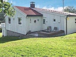 6 Person Holiday Home in Averoy