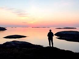 6 Person Holiday Home in Averoy