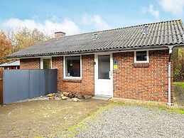 6 Person Holiday Home in Hemmet