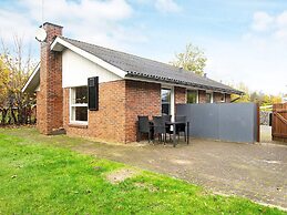 6 Person Holiday Home in Hemmet