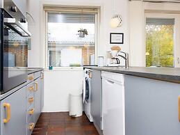 6 Person Holiday Home in Hemmet