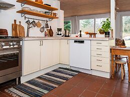 6 Person Holiday Home in Ebeltoft