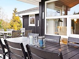 10 Person Holiday Home in Hojby
