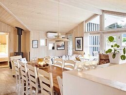 10 Person Holiday Home in Hojby