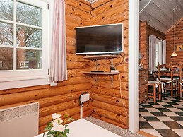 6 Person Holiday Home in Hovborg