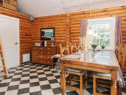 6 Person Holiday Home in Hovborg