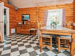 6 Person Holiday Home in Hovborg