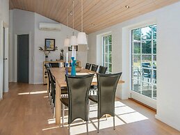 6 Person Holiday Home in Ulfborg