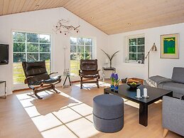 6 Person Holiday Home in Ulfborg