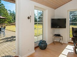 6 Person Holiday Home in Ulfborg