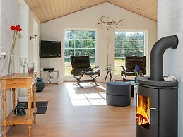 6 Person Holiday Home in Ulfborg